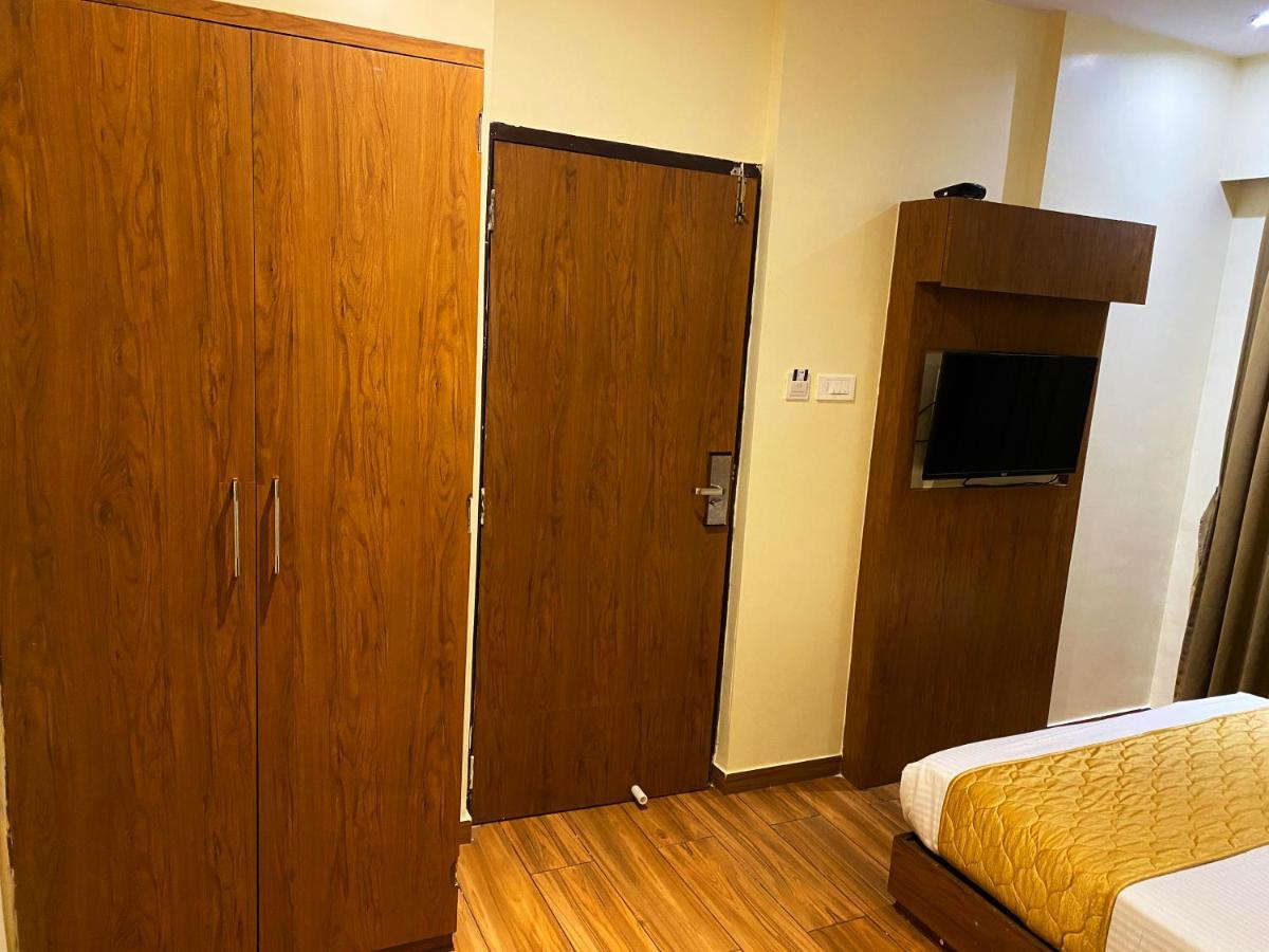 Hotel Pearl'S Bkc Inn- Near Trade Centre, Visa Consulate 孟买 外观 照片